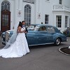 Elegant Lady Wedding And Anniversary Cars